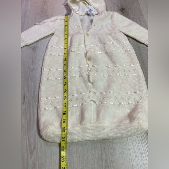 Vintage All Mine Ivory Closed Bottom Baby Gown W/Ribbon Detail, No size tag - Picture 5 of 7